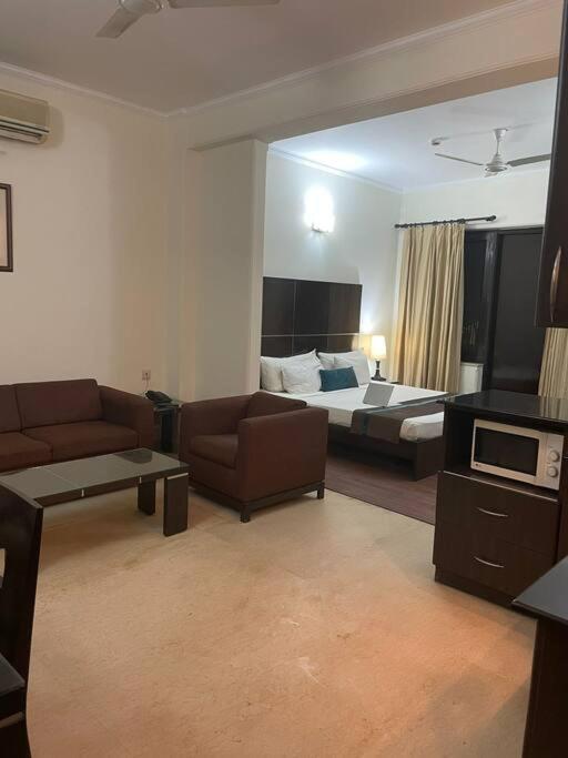 Park Serviced Apartments - Cyber City Gurgaon Bagian luar foto