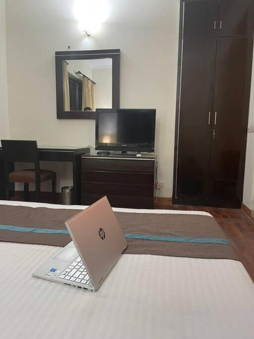 Park Serviced Apartments - Cyber City Gurgaon Bagian luar foto